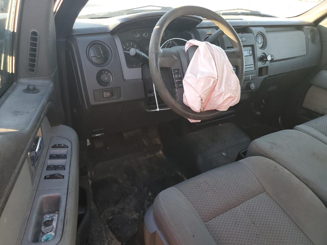 2011 Ford F-150 - Image 8