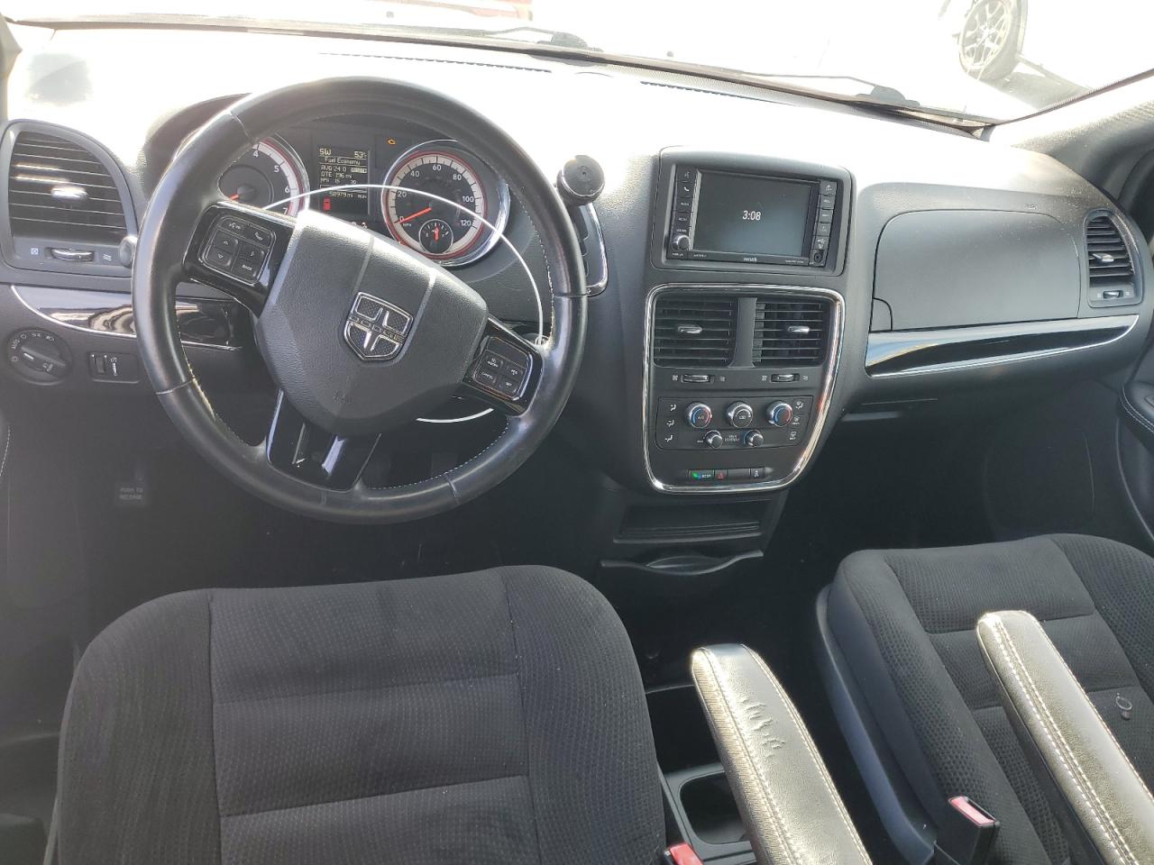 2019 Dodge Caravan - Image 8