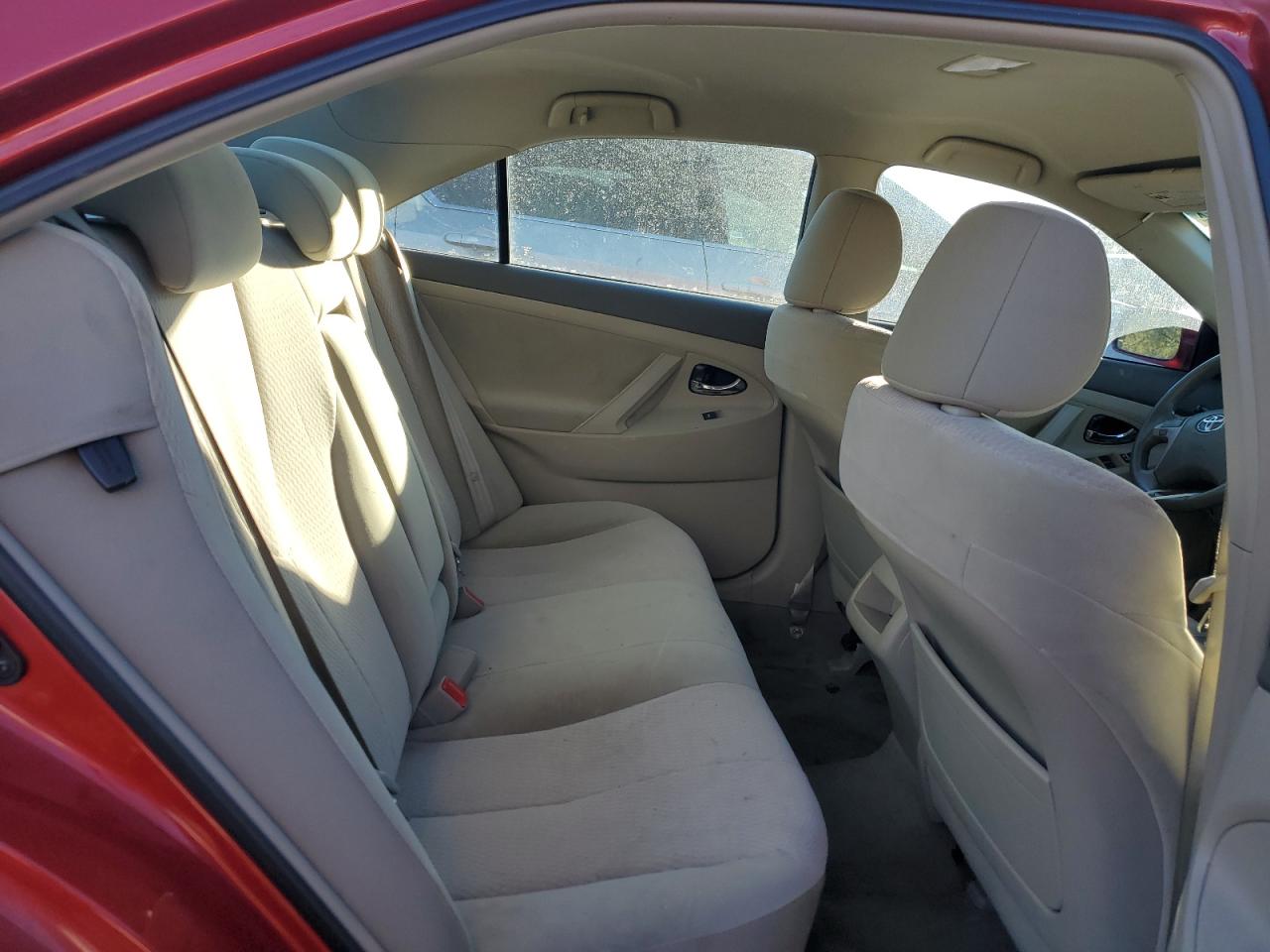 2011 Toyota Camry - Image 11