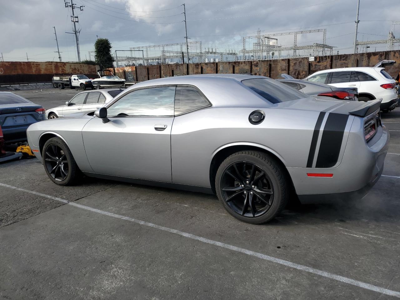 2016 Dodge Challenger - Image 2