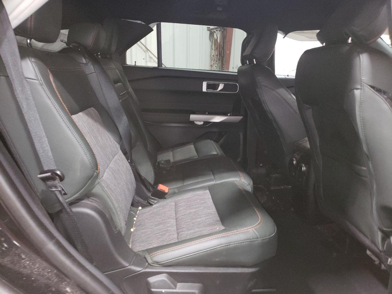 2023 Ford Explorer - Image 12