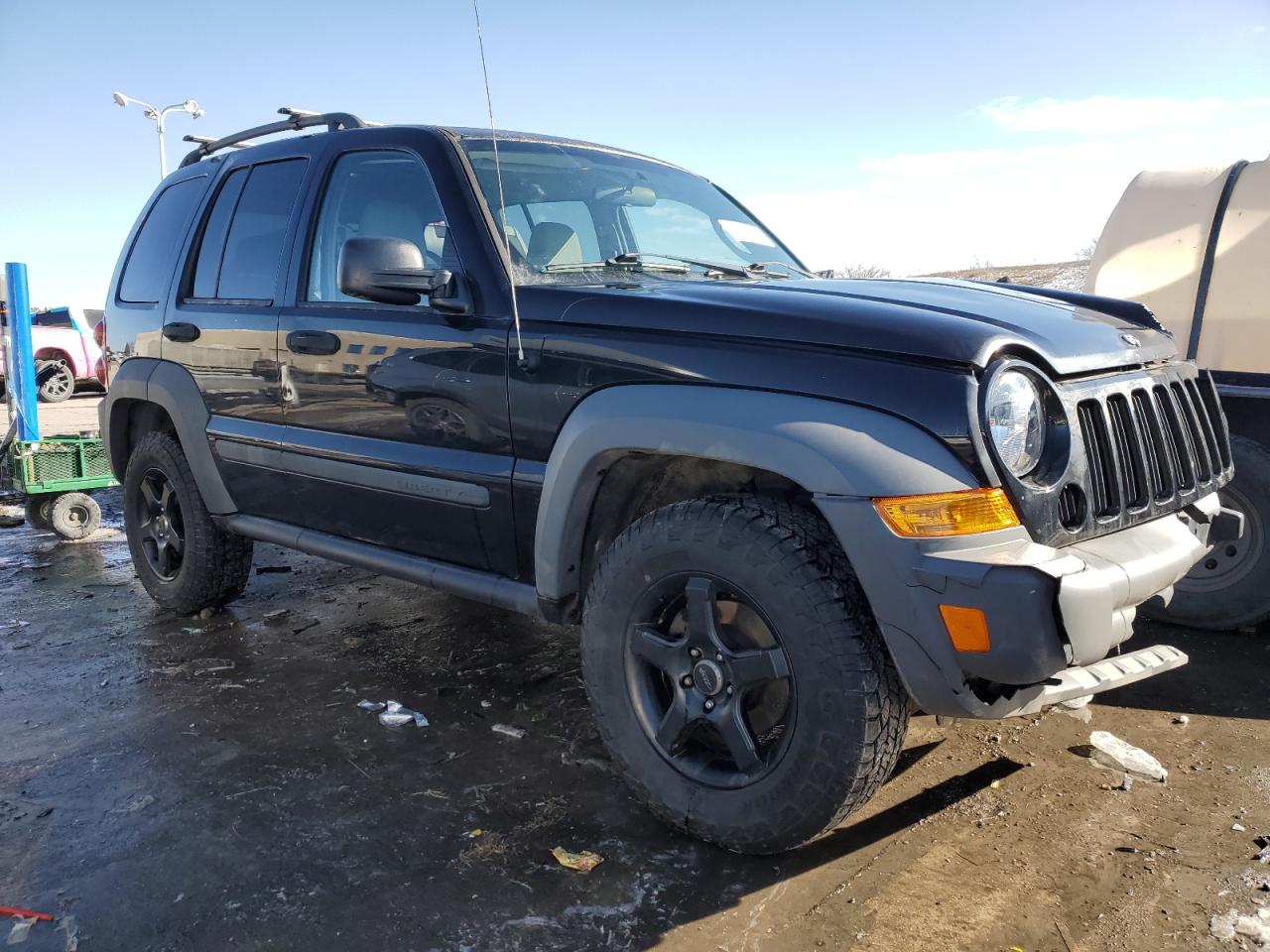 2007 Jeep Liberty (North America) - Image 4