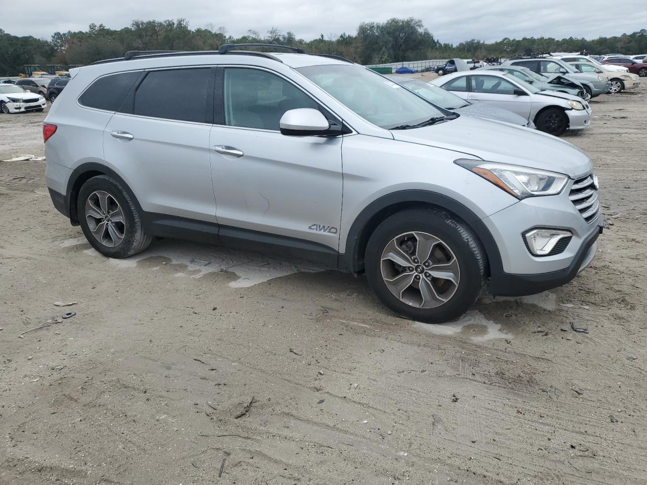 VIN KM8SMDHF0GU158625 2016 HYUNDAI SANTA FE no.4