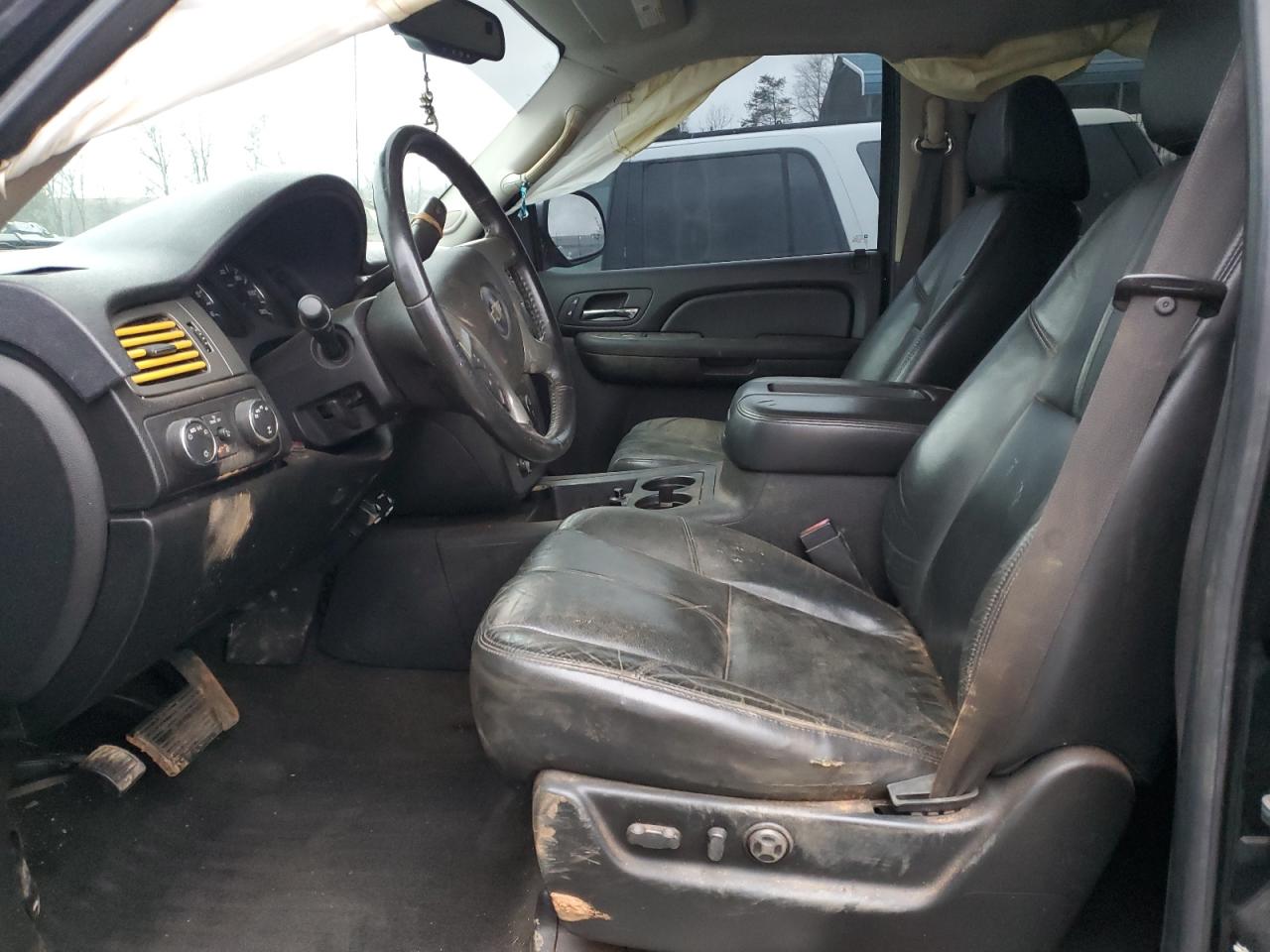 2008 Chevrolet Avalanche - Image 7