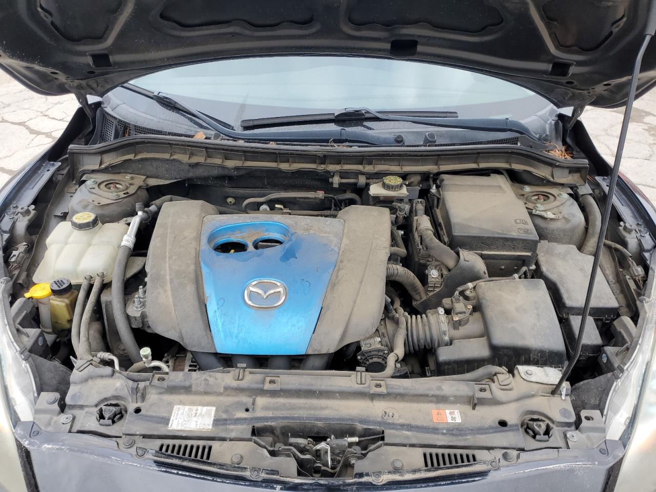 2012 Mazda 3 - Image 11