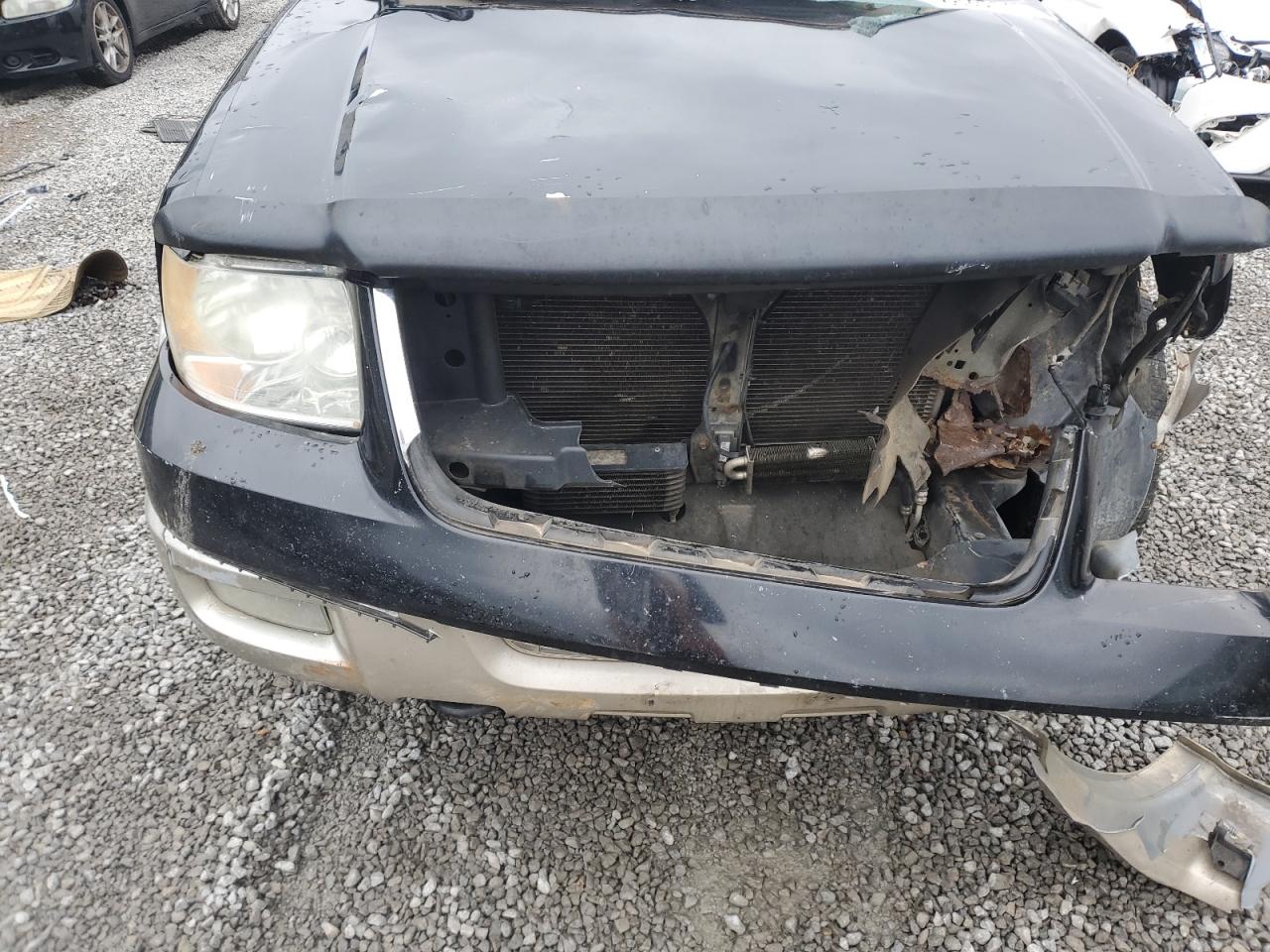 2006 Ford Expedition - Image 12
