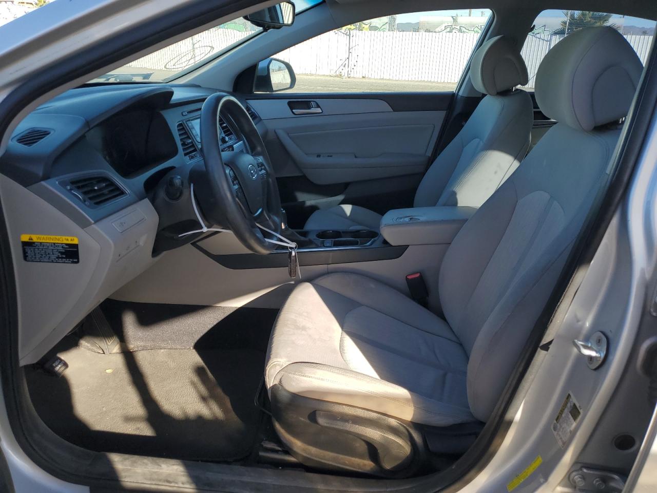 2016 Hyundai Sonata - Image 7