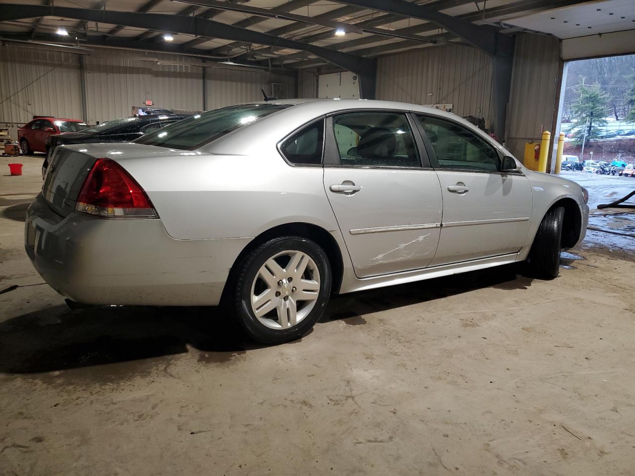 2015 Chevrolet Impala - Image 3