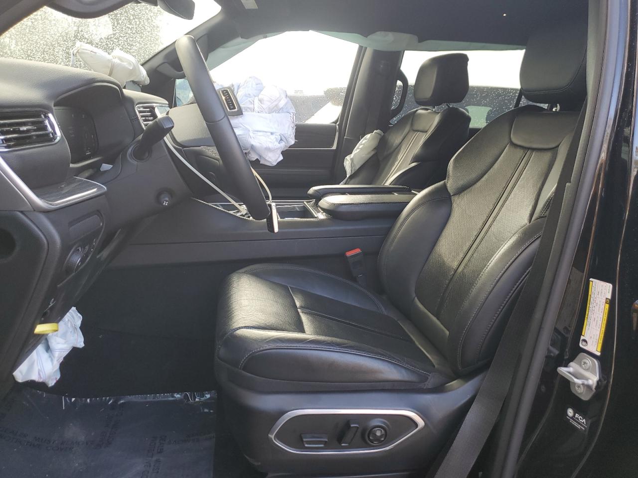 2022 Jeep Grand Wagoneer - Image 7