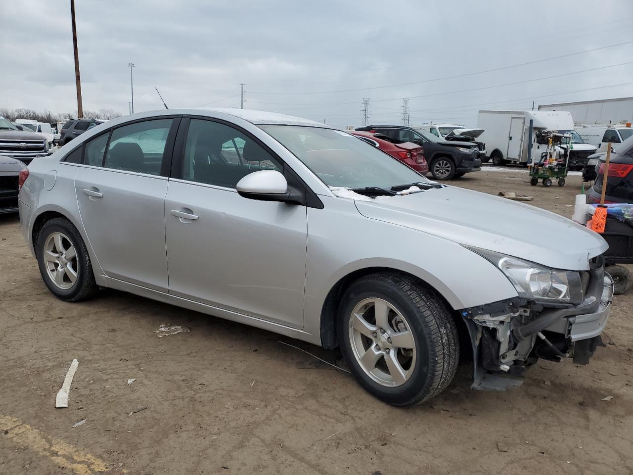 VIN 1G1PC5SB2E7292517 2014 CHEVROLET CRUZE no.4