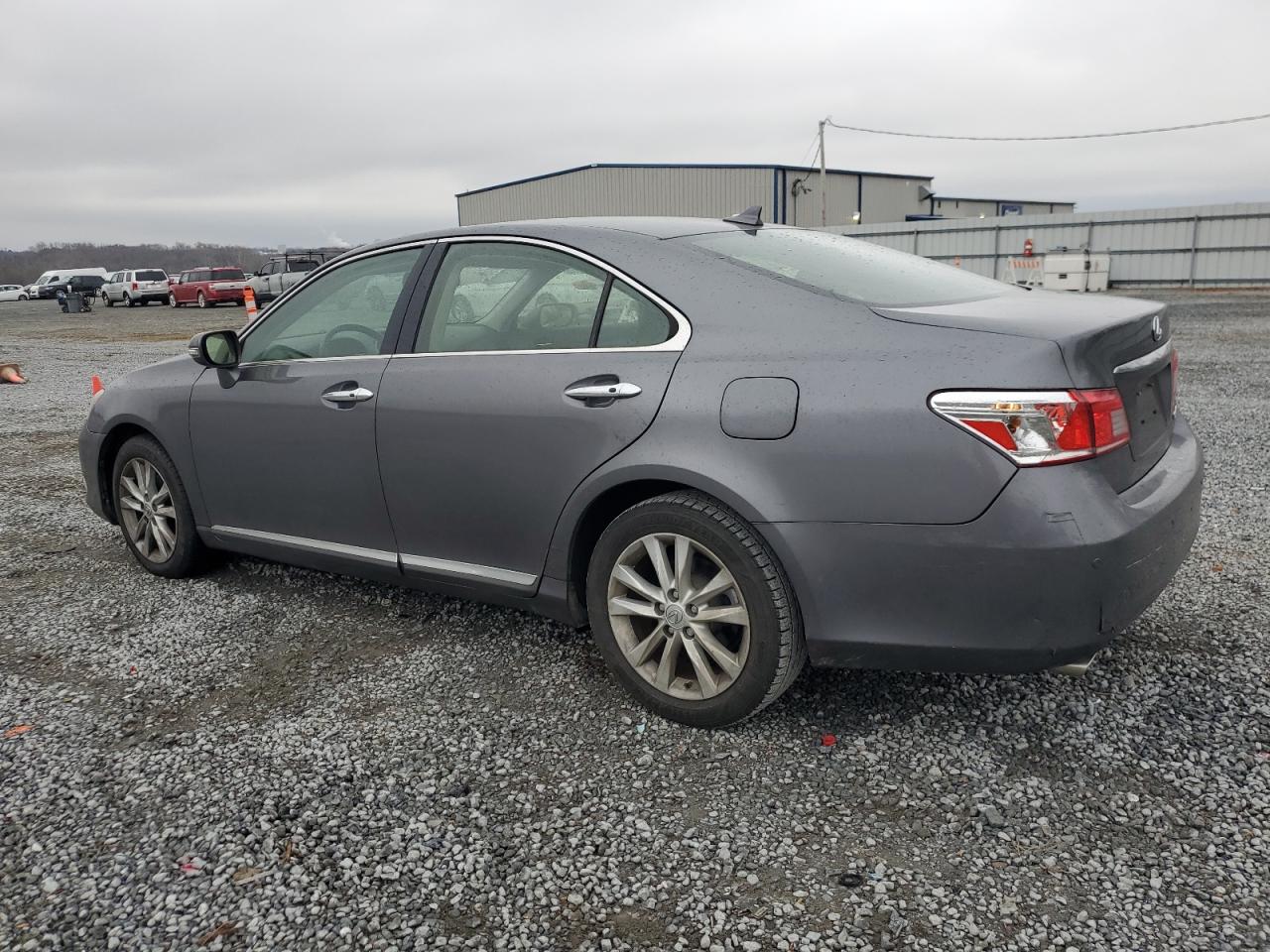 2012 Lexus ES - Image 2