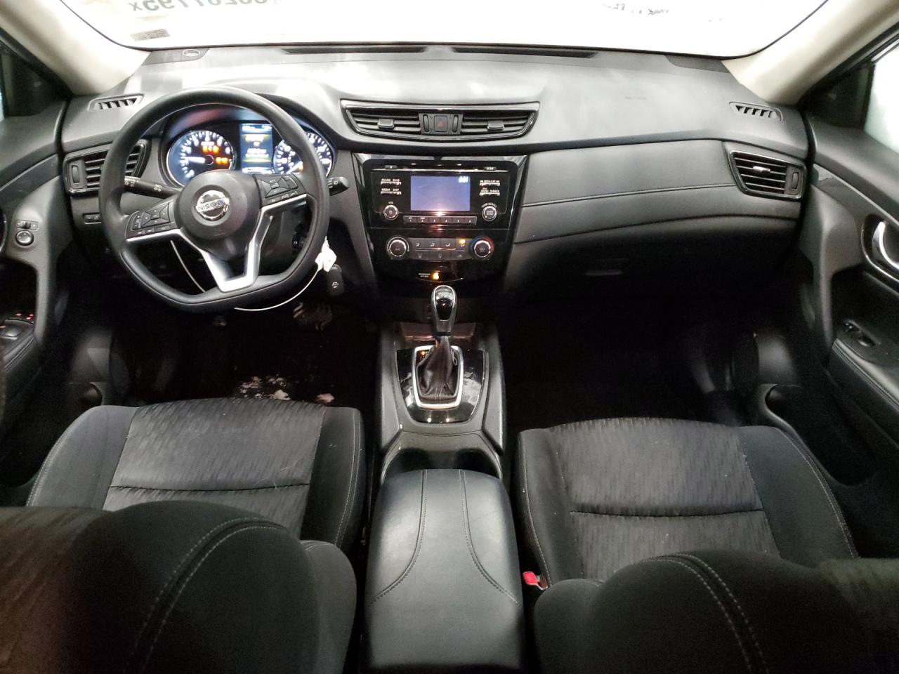 2017 Nissan Rogue - Image 9