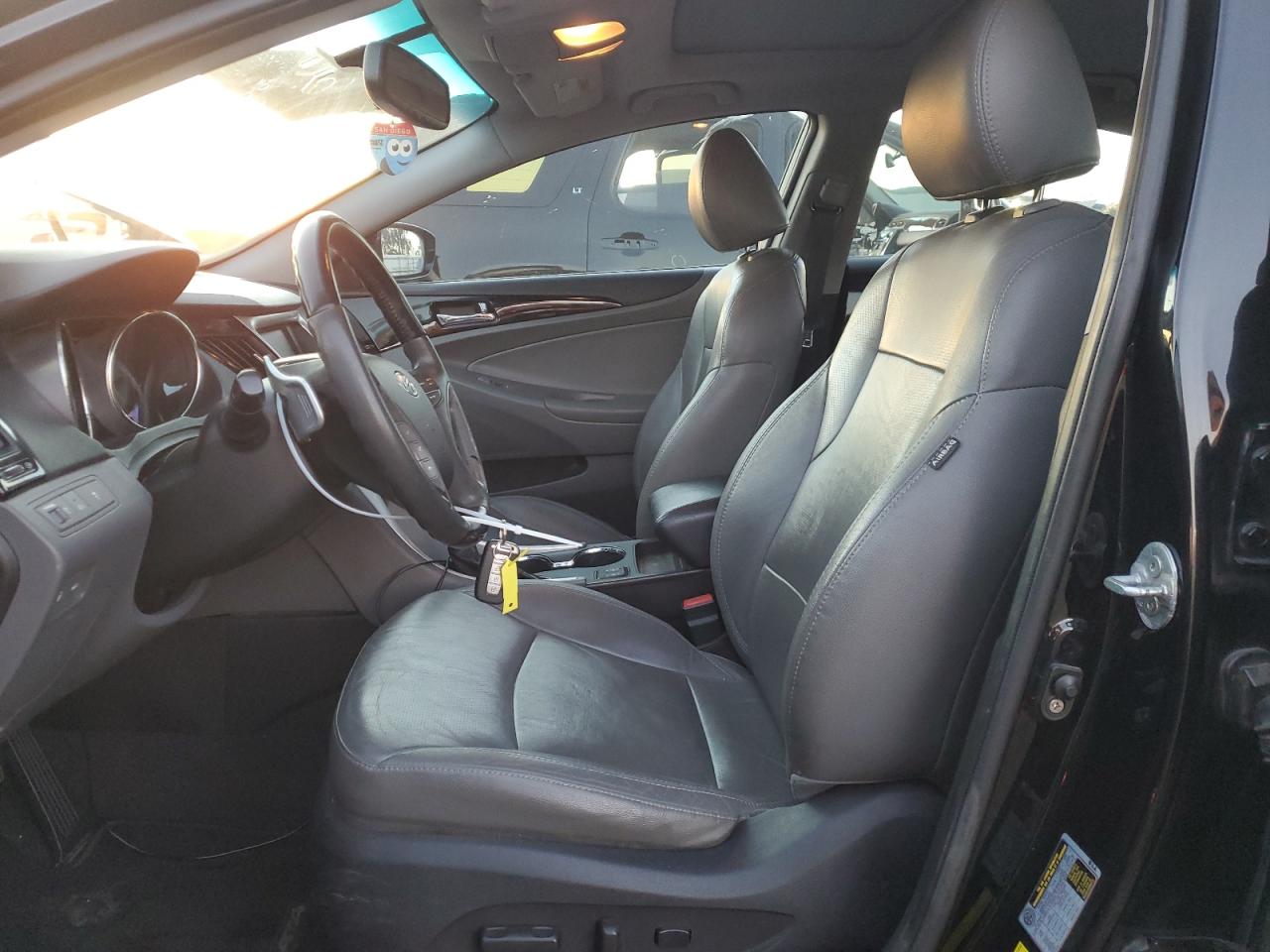 2011 Hyundai Sonata - Image 7