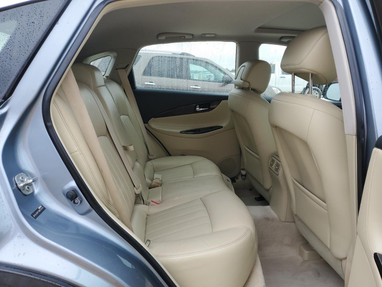 2016 Infiniti QX50 - Image 11