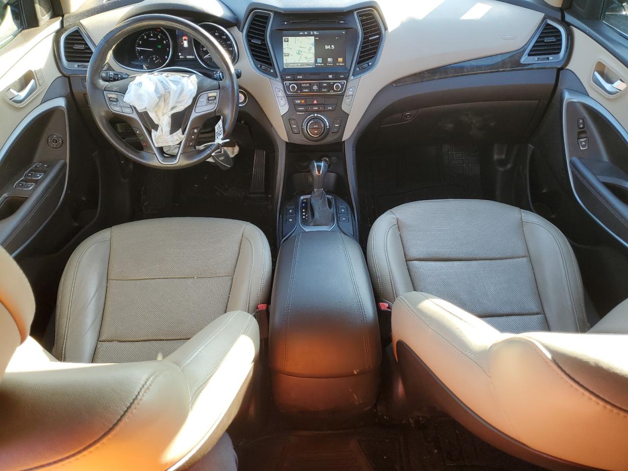 2017 Hyundai Santa Fe - Image 8