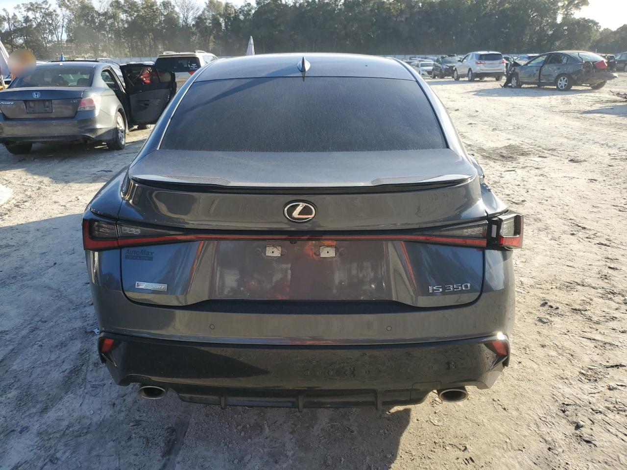 2021 Lexus IS - Image 6