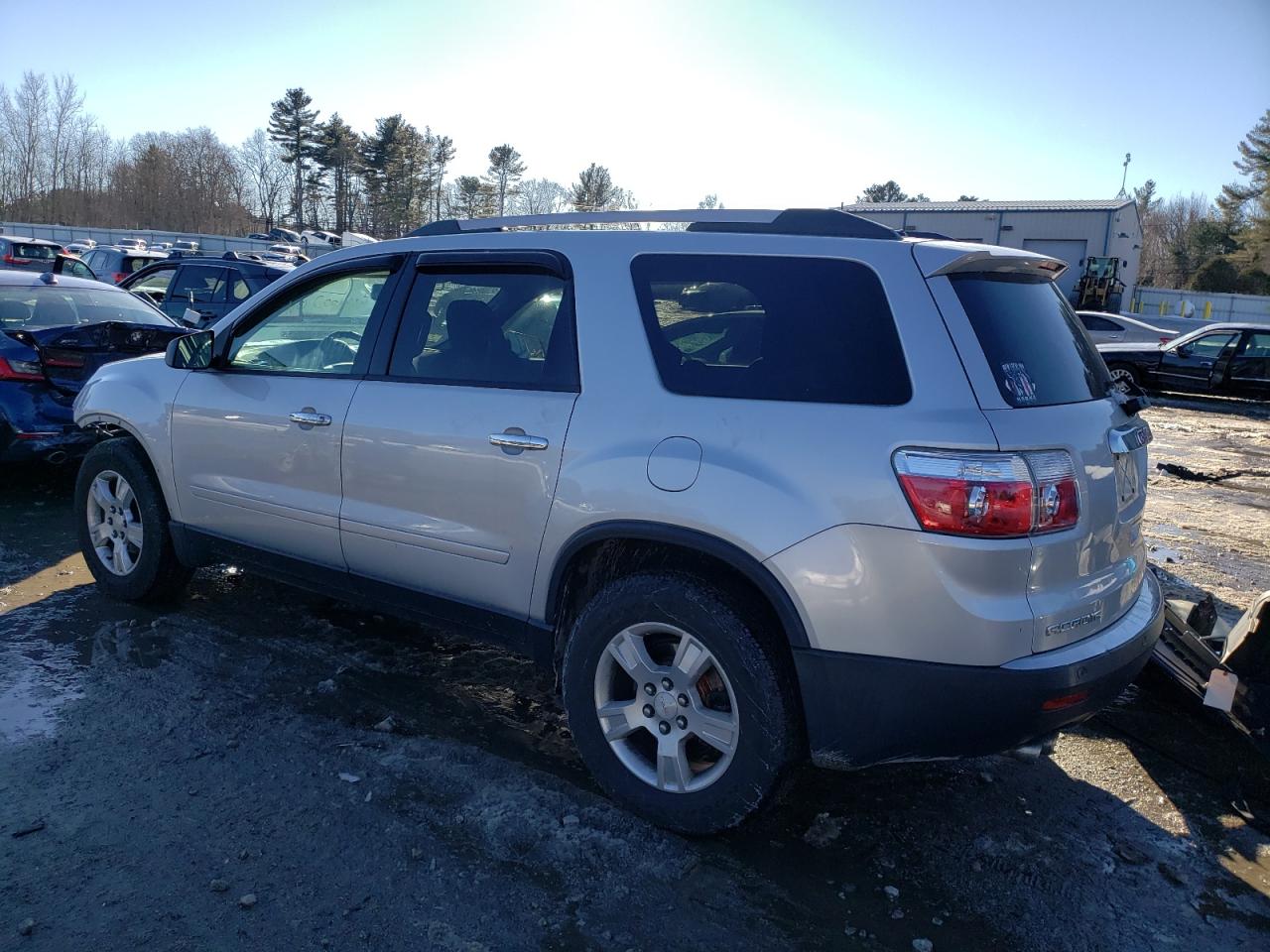 2012 GMC Acadia - Image 2