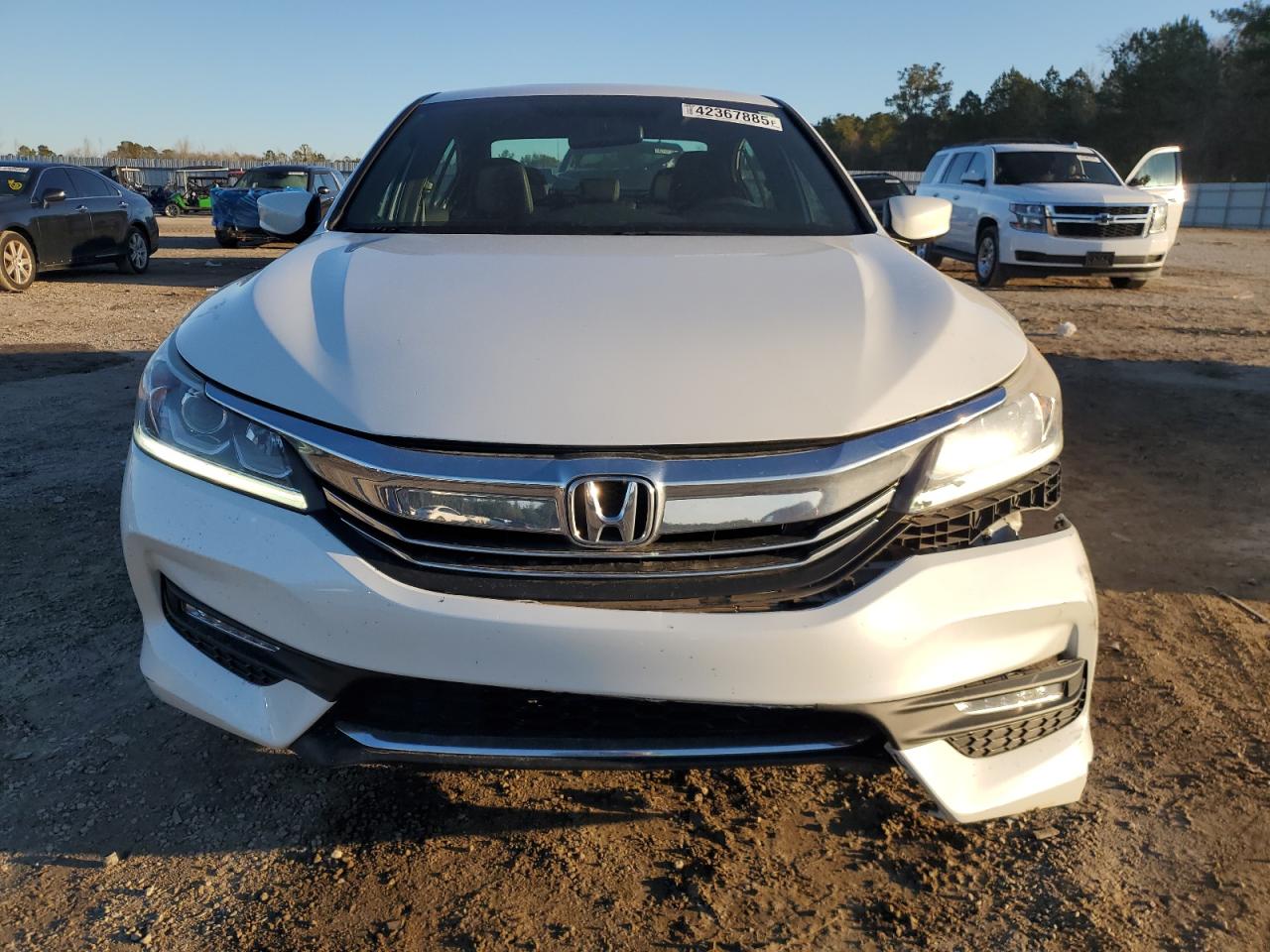 1HGCR2F58HA293560 HONDA ACCORD 2017