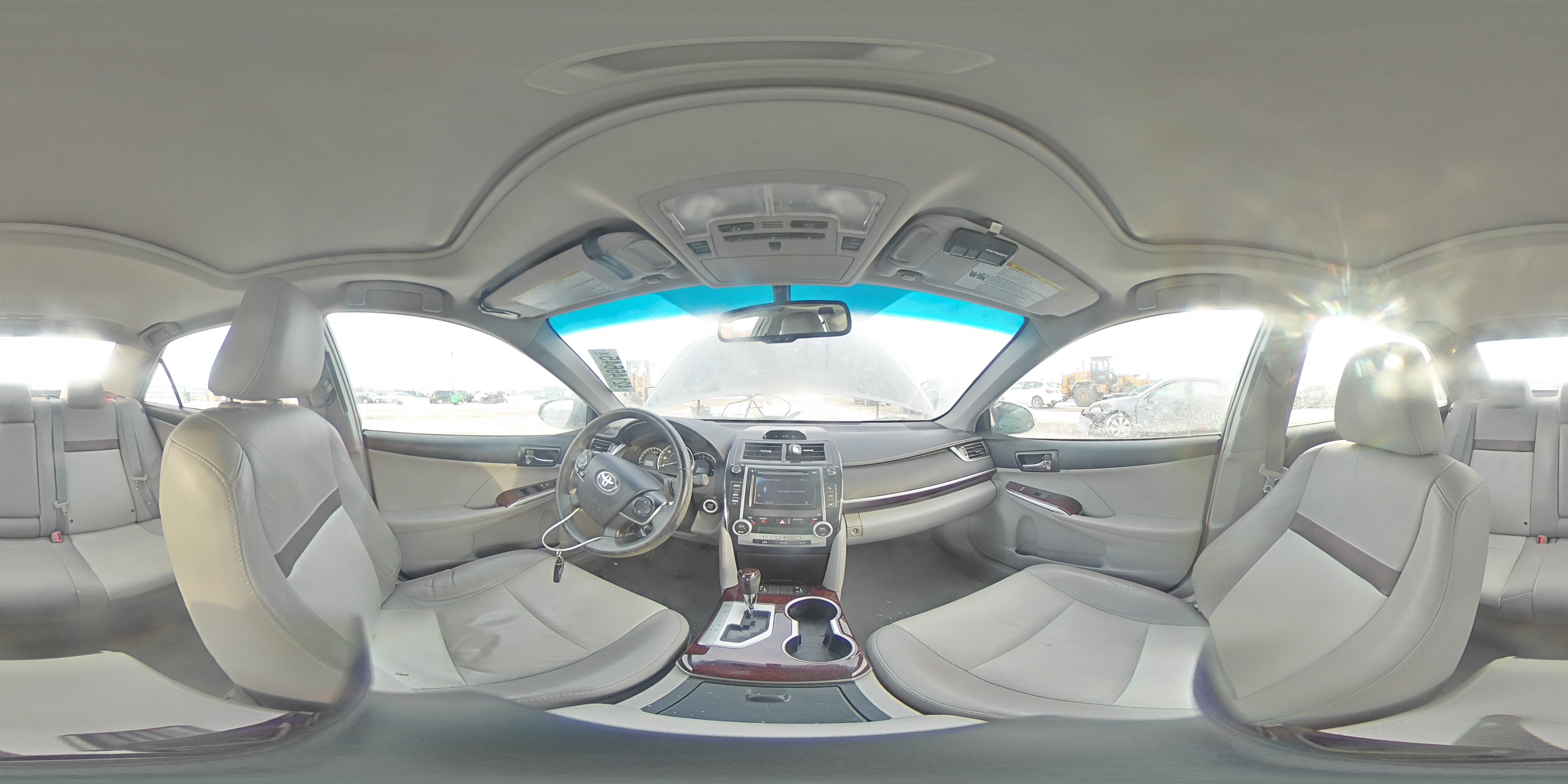 2012 Toyota Camry - Image 13