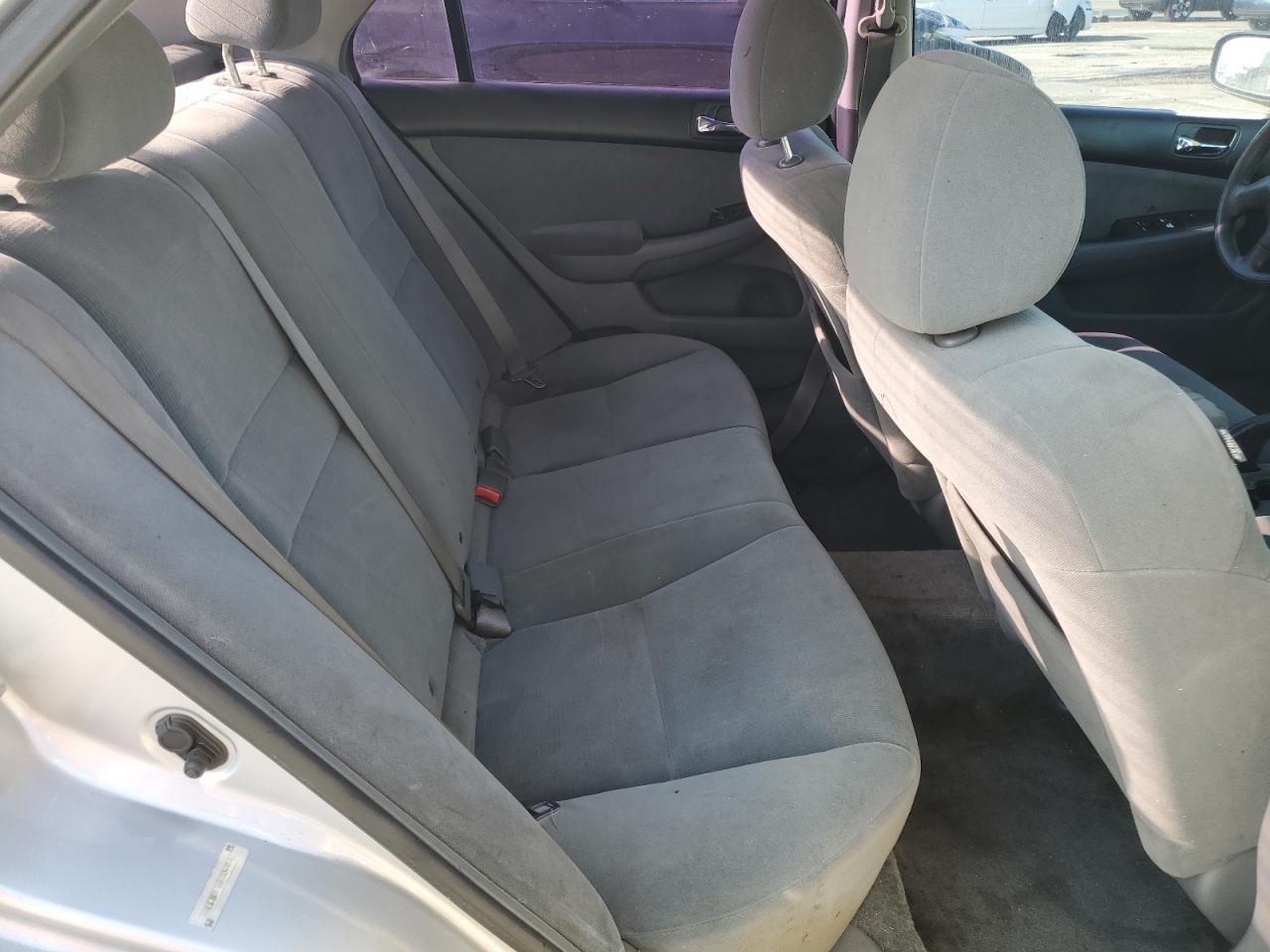 2006 Honda Accord - Image 11
