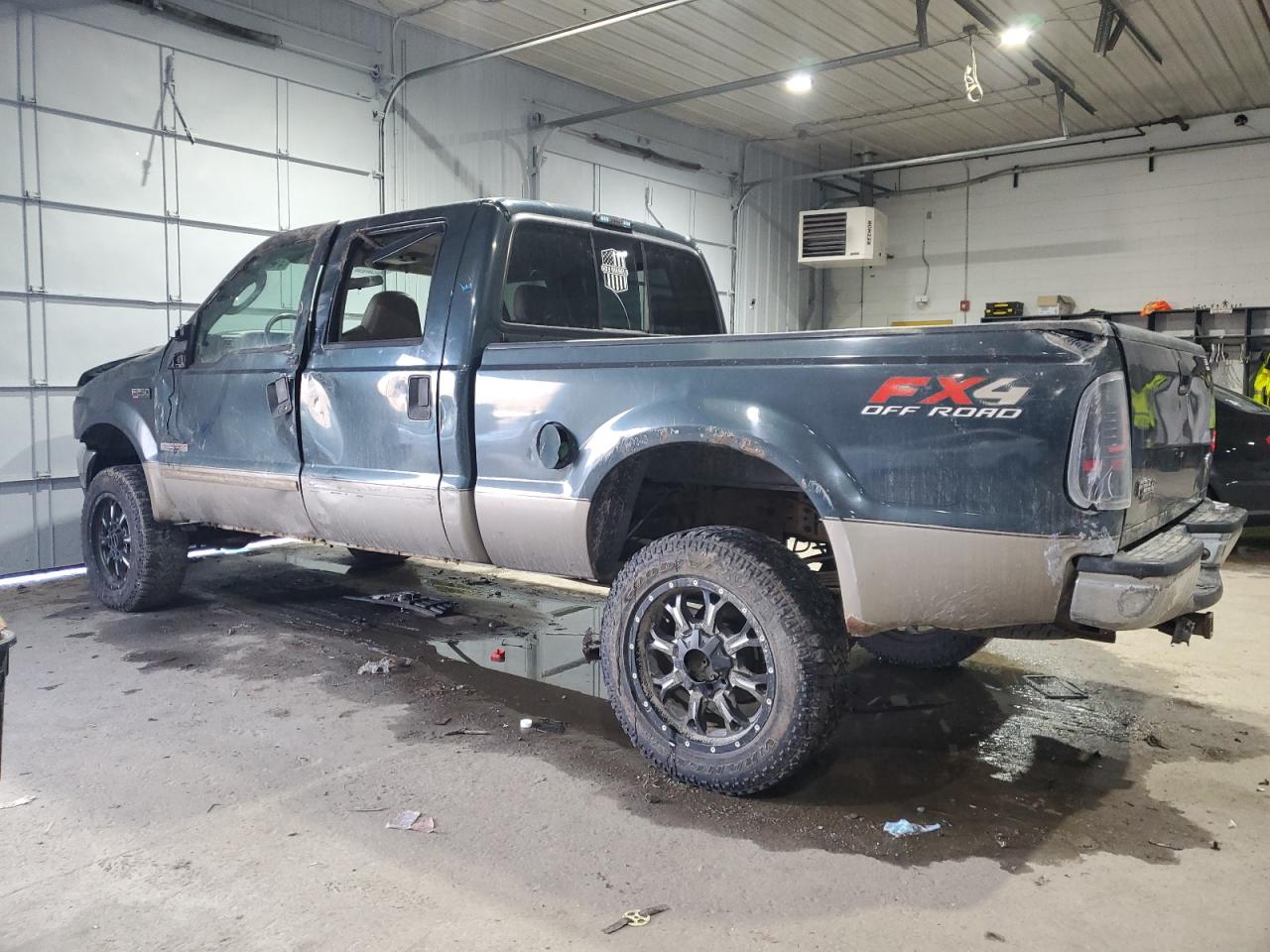 2004 Ford F250 - Image 2