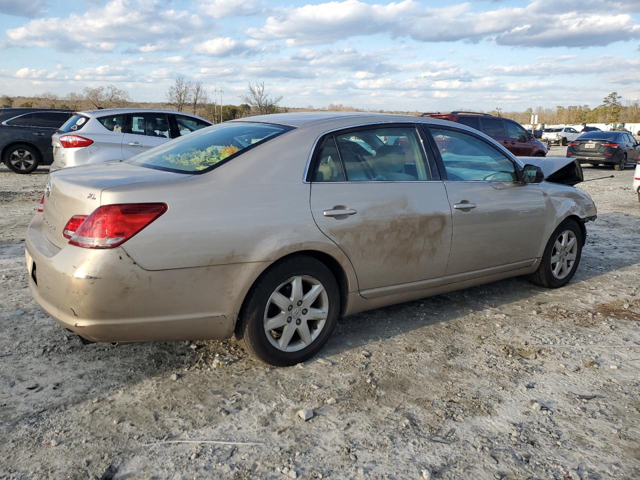 2007 Toyota Avalon - Image 3