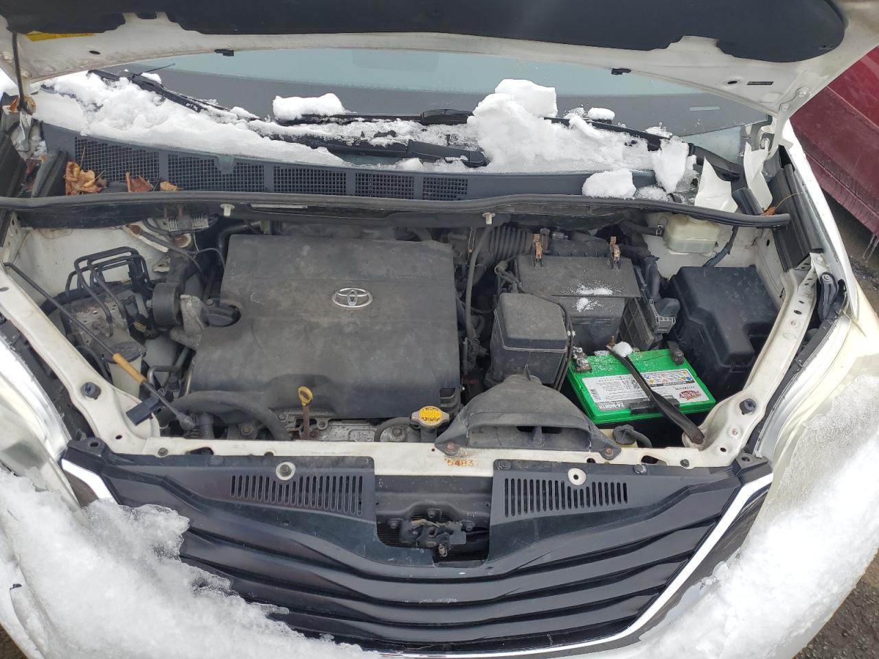 2013 Toyota Sienna - Image 11