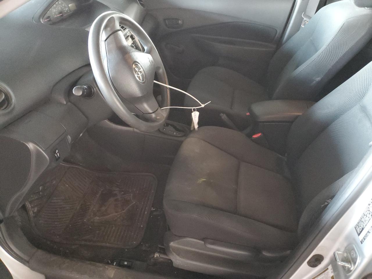 2009 Toyota Yaris - Image 7