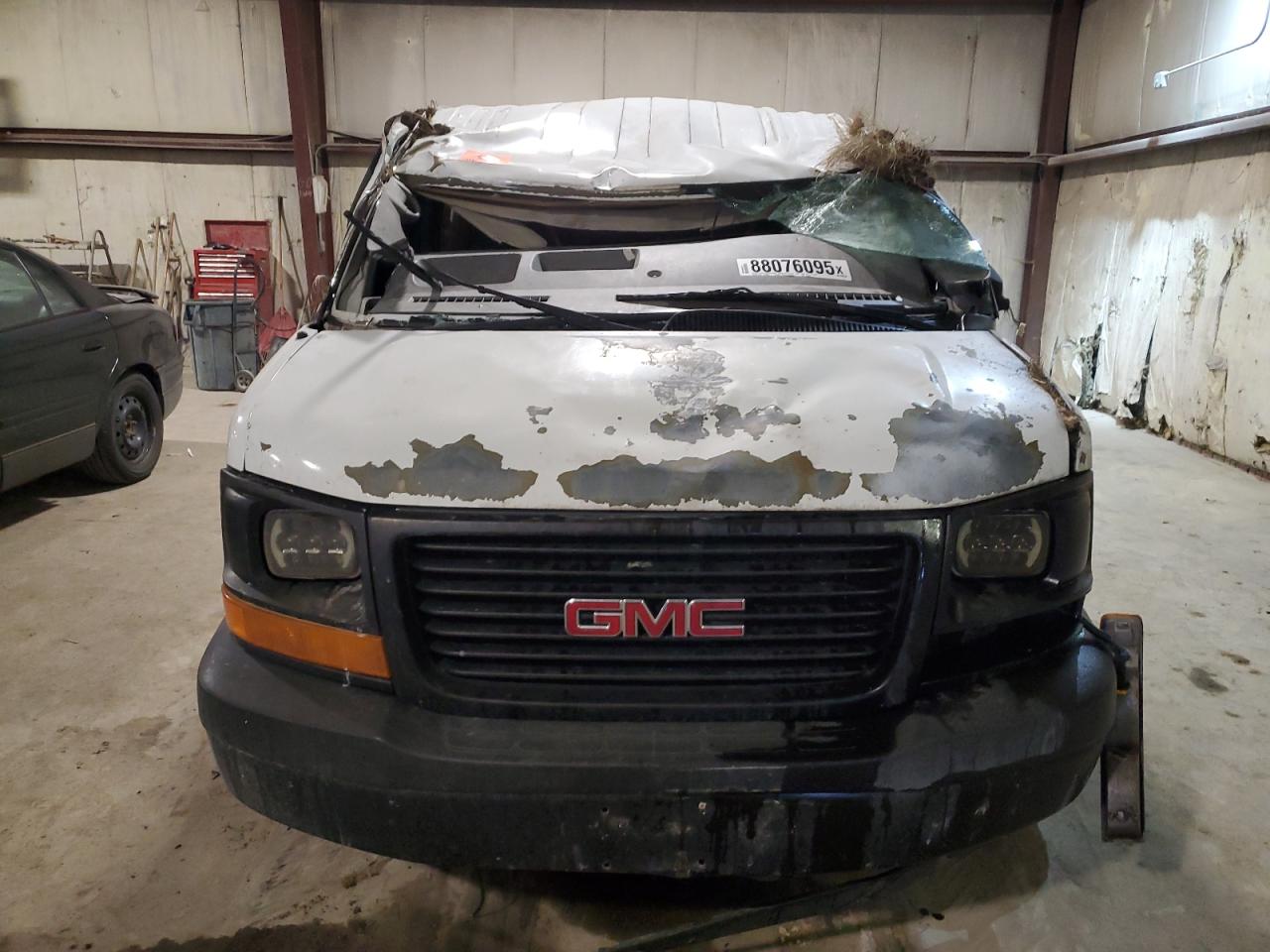 2009 GMC Savana - Image 5