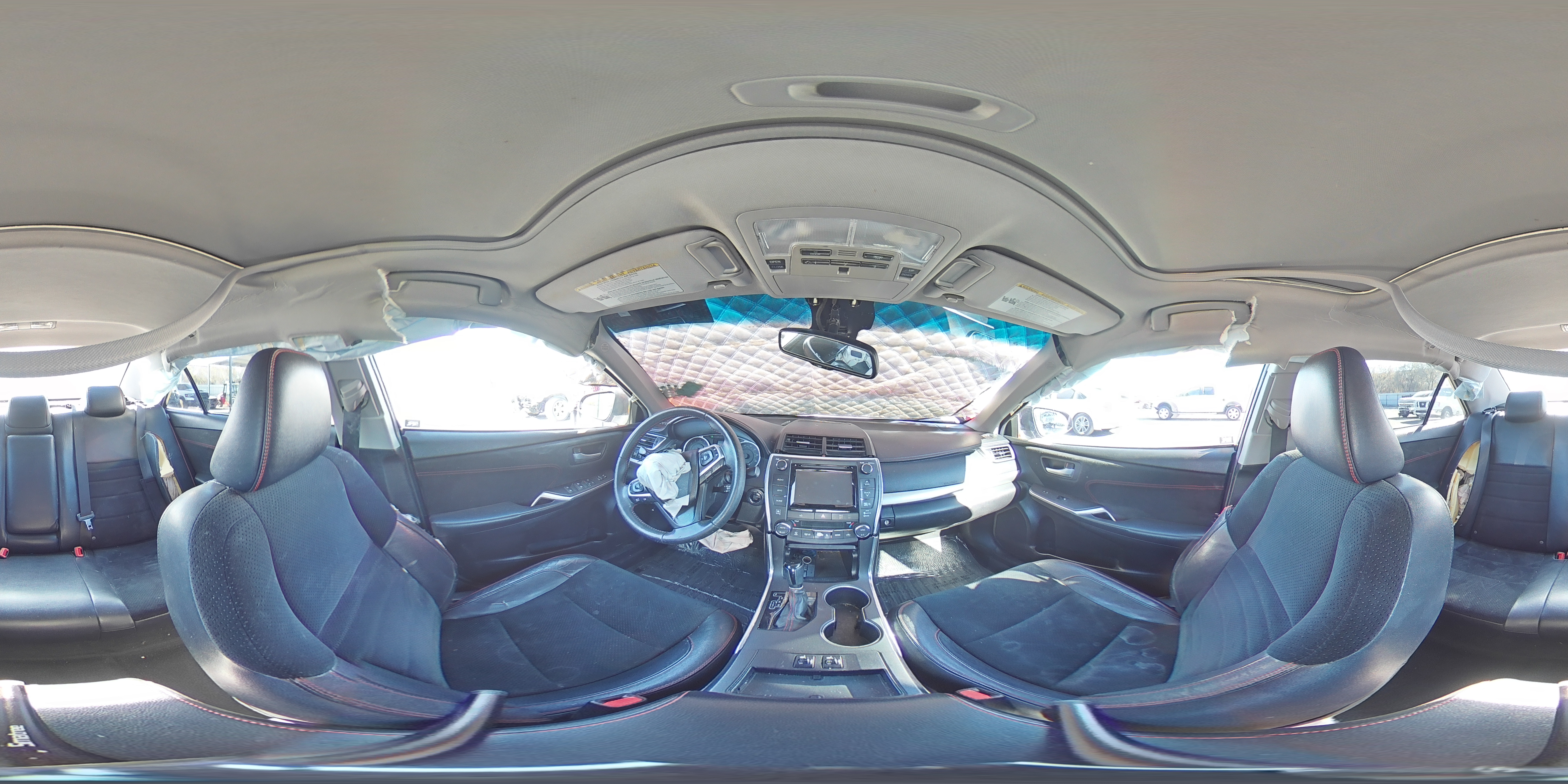 2015 Toyota Camry - Image 14