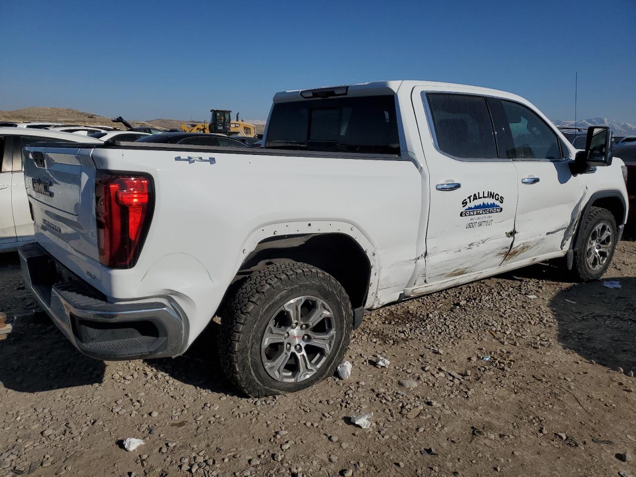 2022 GMC Sierra - Image 3