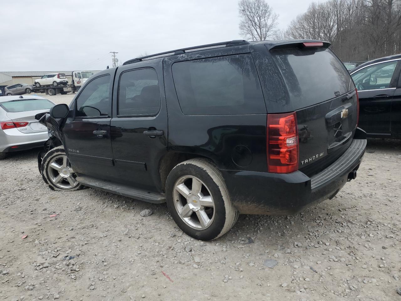 2009 Chevrolet Tahoe - Image 2