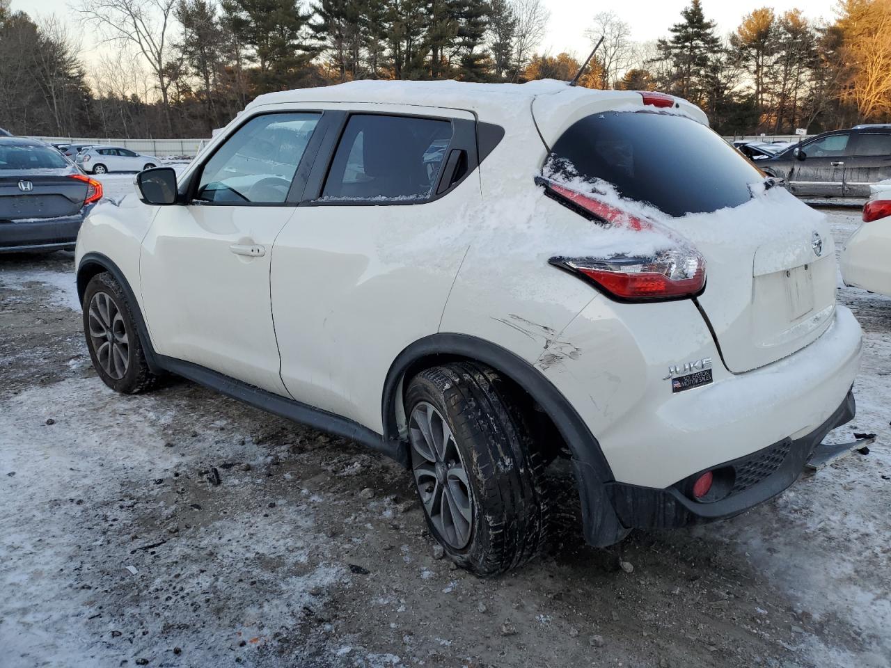 2017 Nissan Juke - Image 2