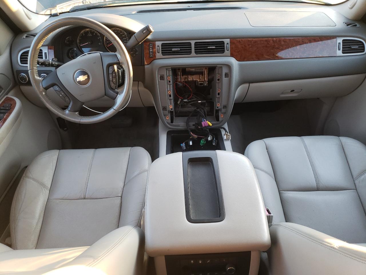 2008 Chevrolet Suburban K1500 Ls VIN: 3GNFK16398G137643 Lot: 89219905