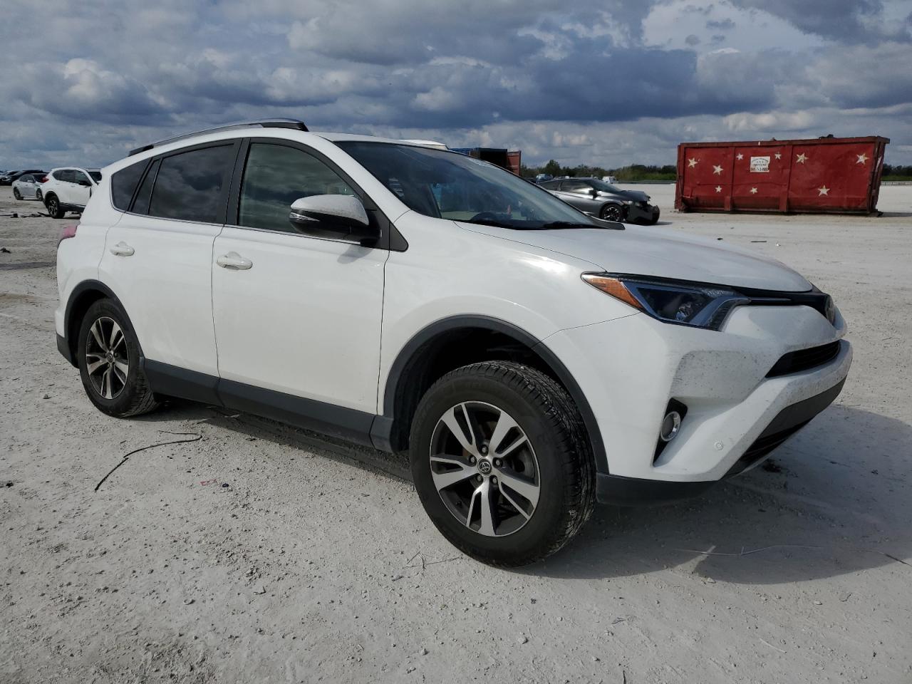 2017 Toyota RAV 4 - Image 4