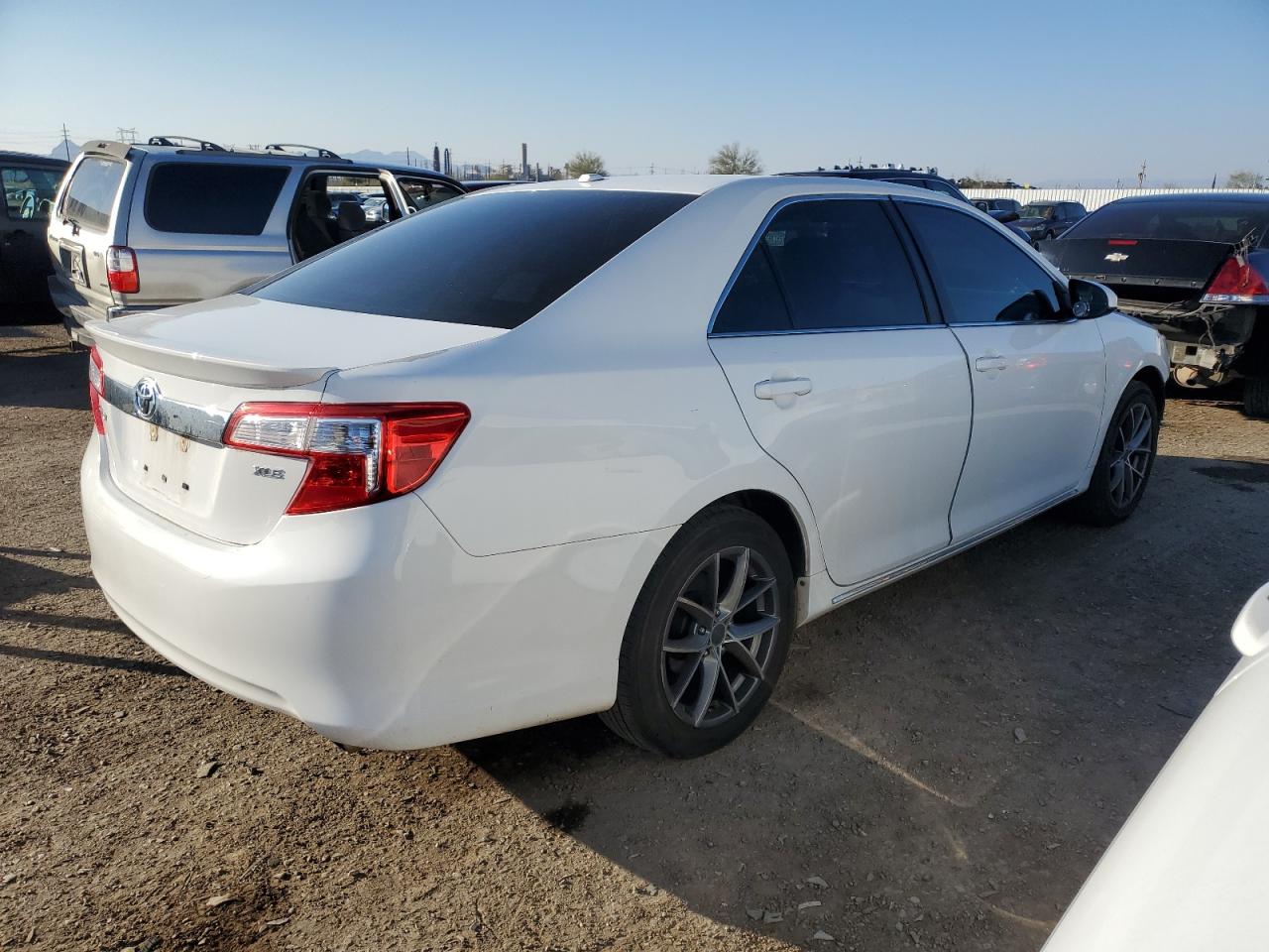 2014 Toyota Camry - Image 3