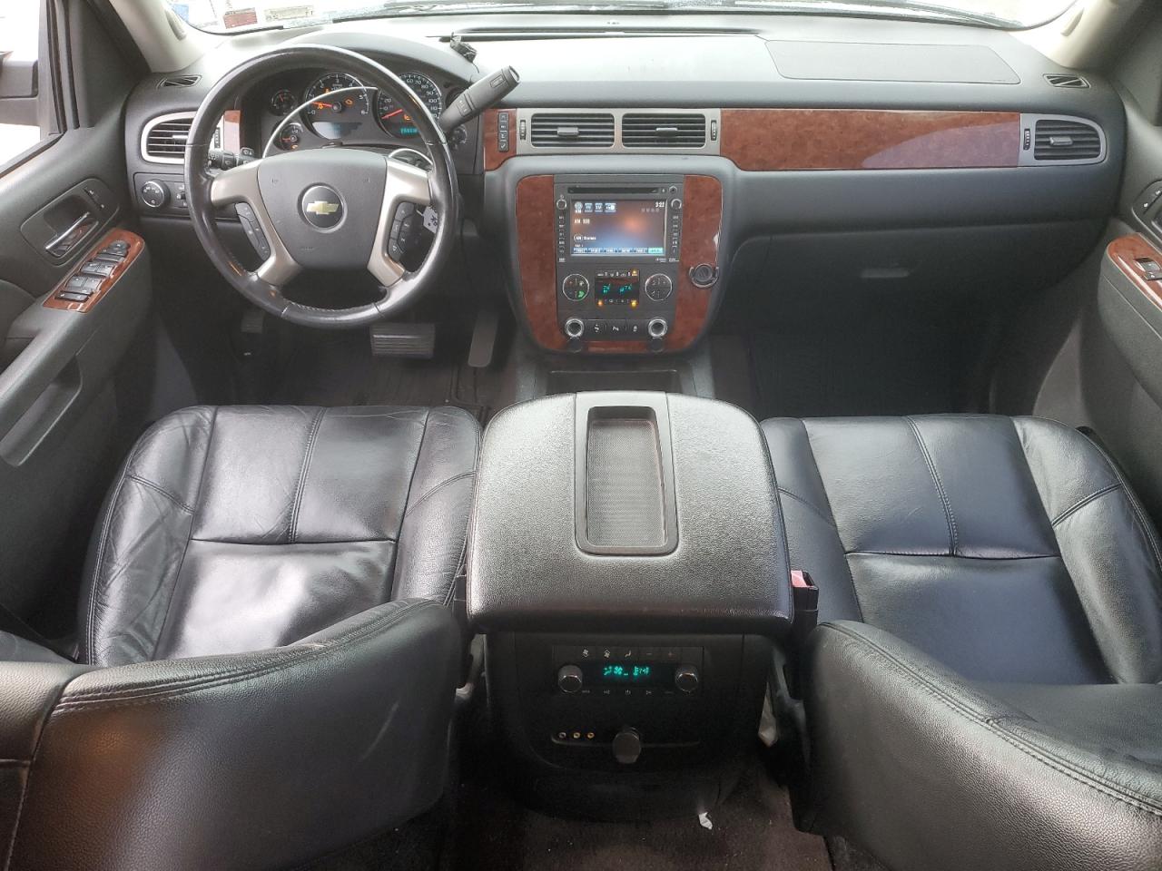 2012 Chevrolet Suburban - Image 8