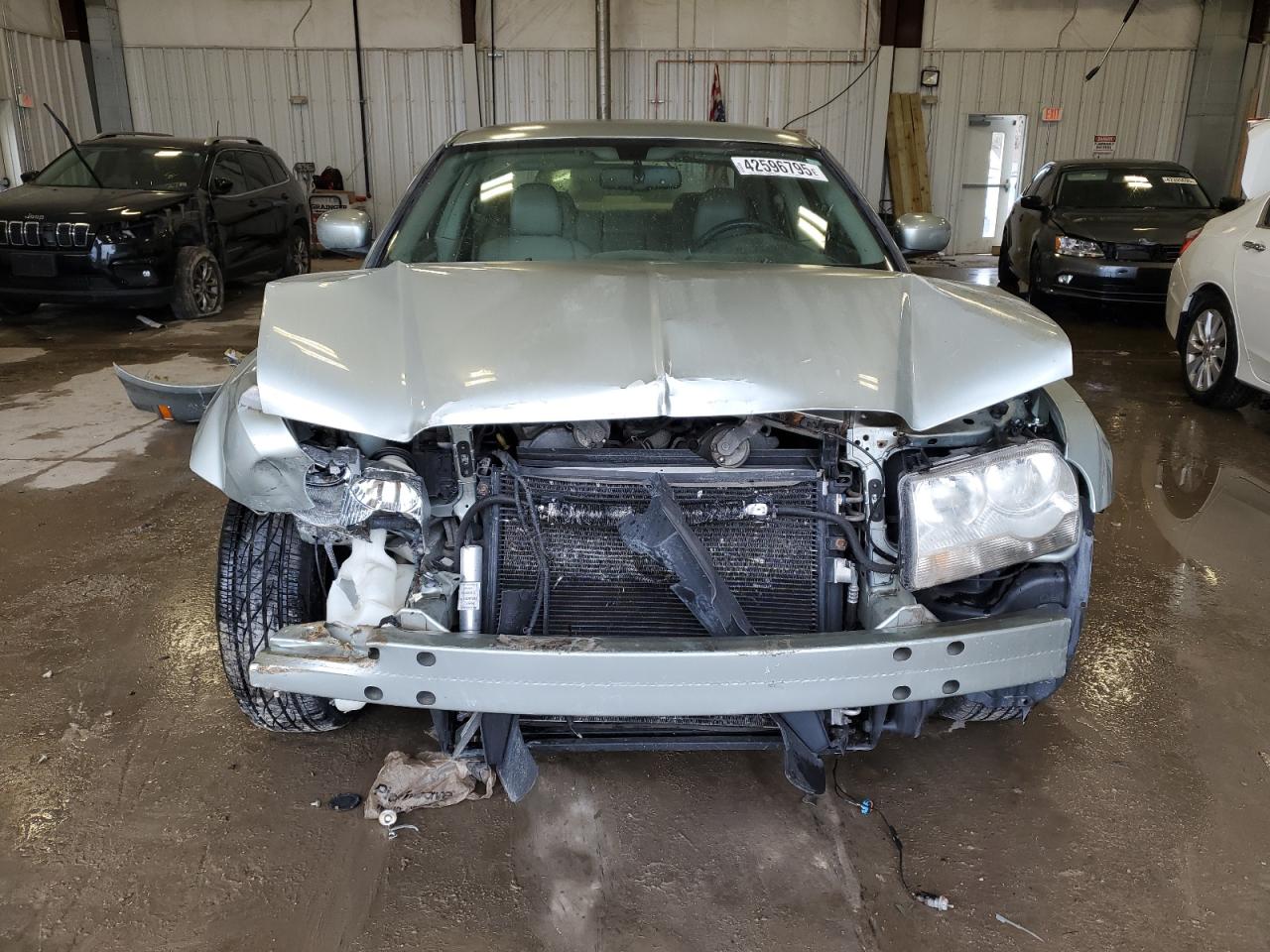 2006 Chrysler 300 - Image 5