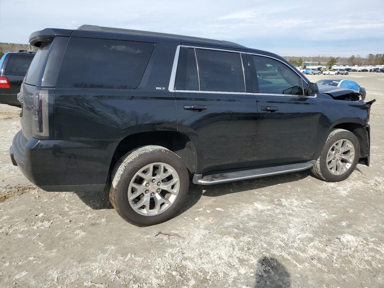 2017 GMC Yukon - Image 3