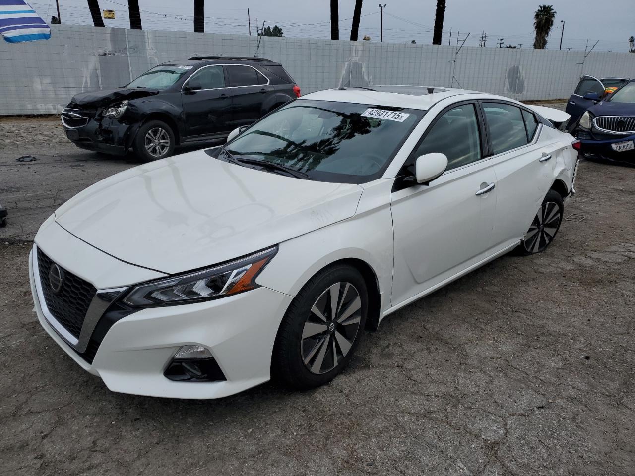 2019 Nissan Altima - Image 1