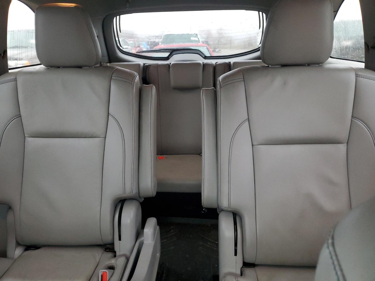 2019 Toyota Highlander - Image 10