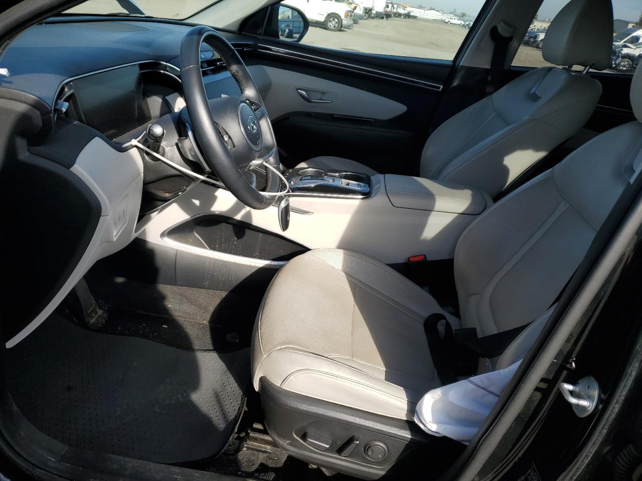 2022 Hyundai Tucson - Image 7