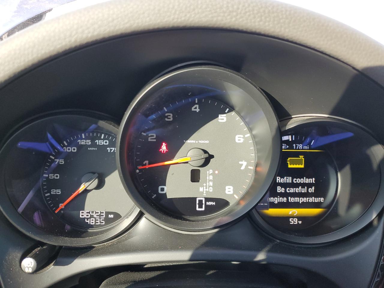 2018 Porsche Macan - Image 9