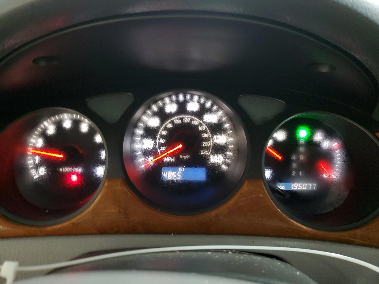 2005 Lexus ES - Image 9