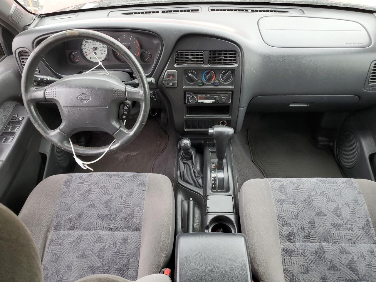 2000 Nissan Pathfinder - Image 8