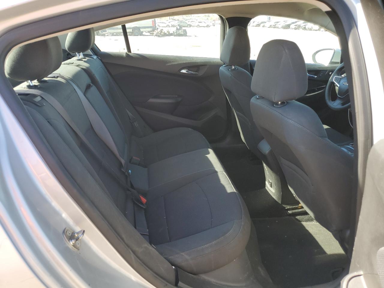 2017 Chevrolet Cruze - Image 10