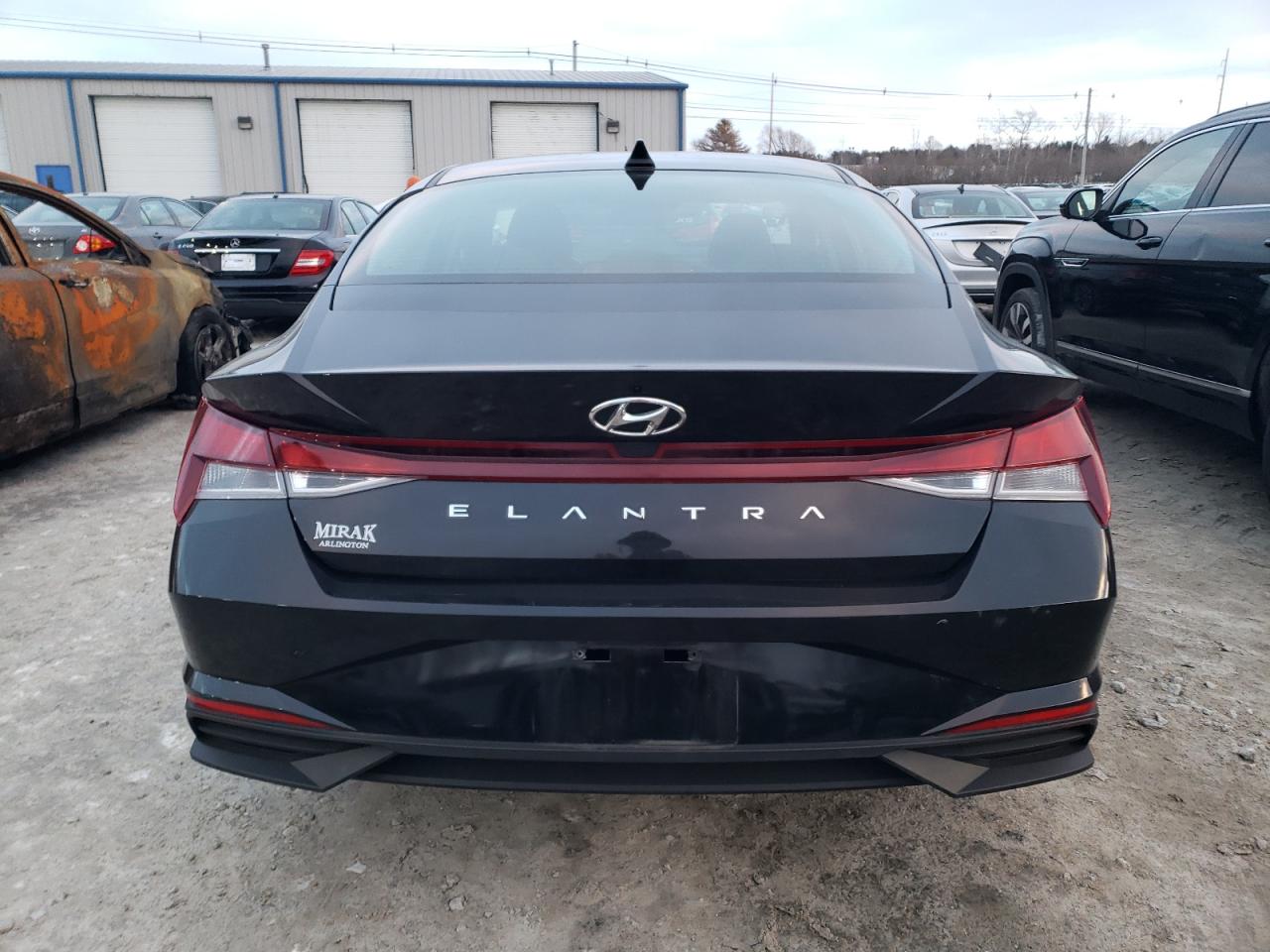 2023 Hyundai Elantra - Image 6