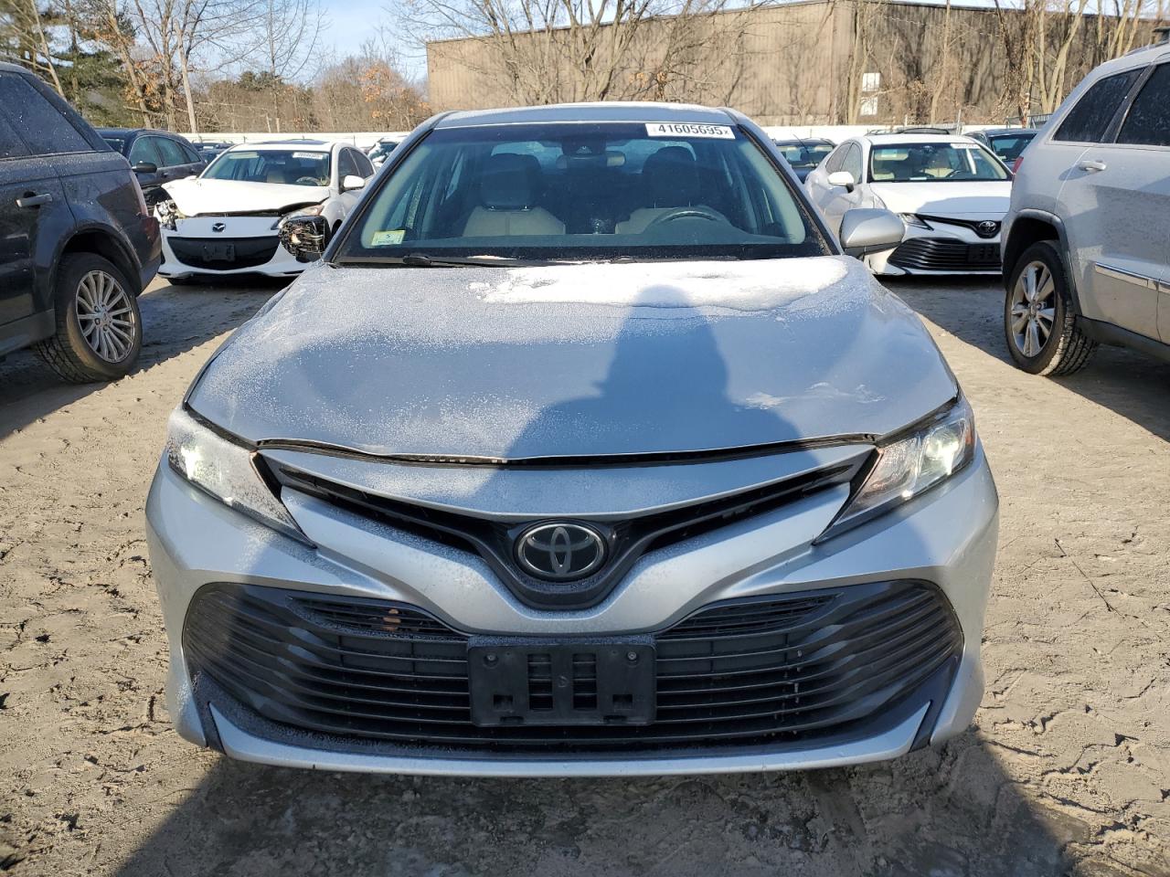 2018 Toyota Camry - Image 5