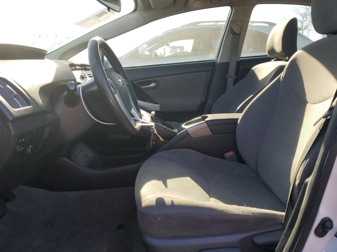 2015 Toyota Prius - Image 7