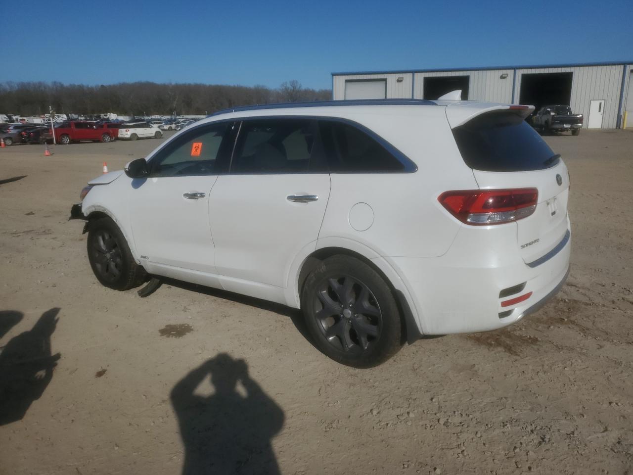 2016 Kia Sorento - Image 2